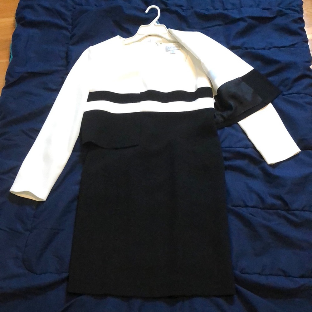 Casual corner dress suit